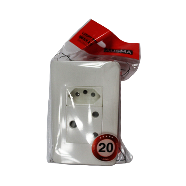AUSMA 2X4 SINGLE 3PIN + IEC SOCKET