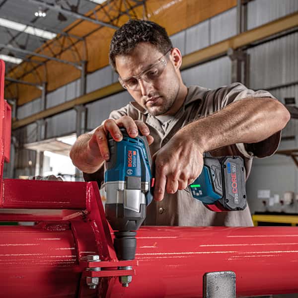 Bosch 18V Li Ion Cordless Impact Wrench 1050NM 3 4 Inch BRIGHTS