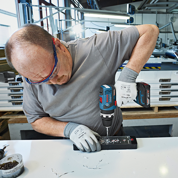 BOSCH 18V LI ION CORDLESS IMPACT DRILL BRIGHTS Hardware